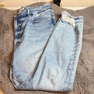Good American Light Blue Skinny Jeans with Frayed Hem